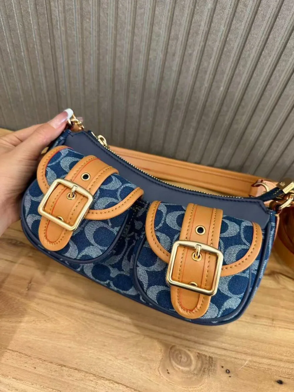 Pre-owned Coach baguette bag